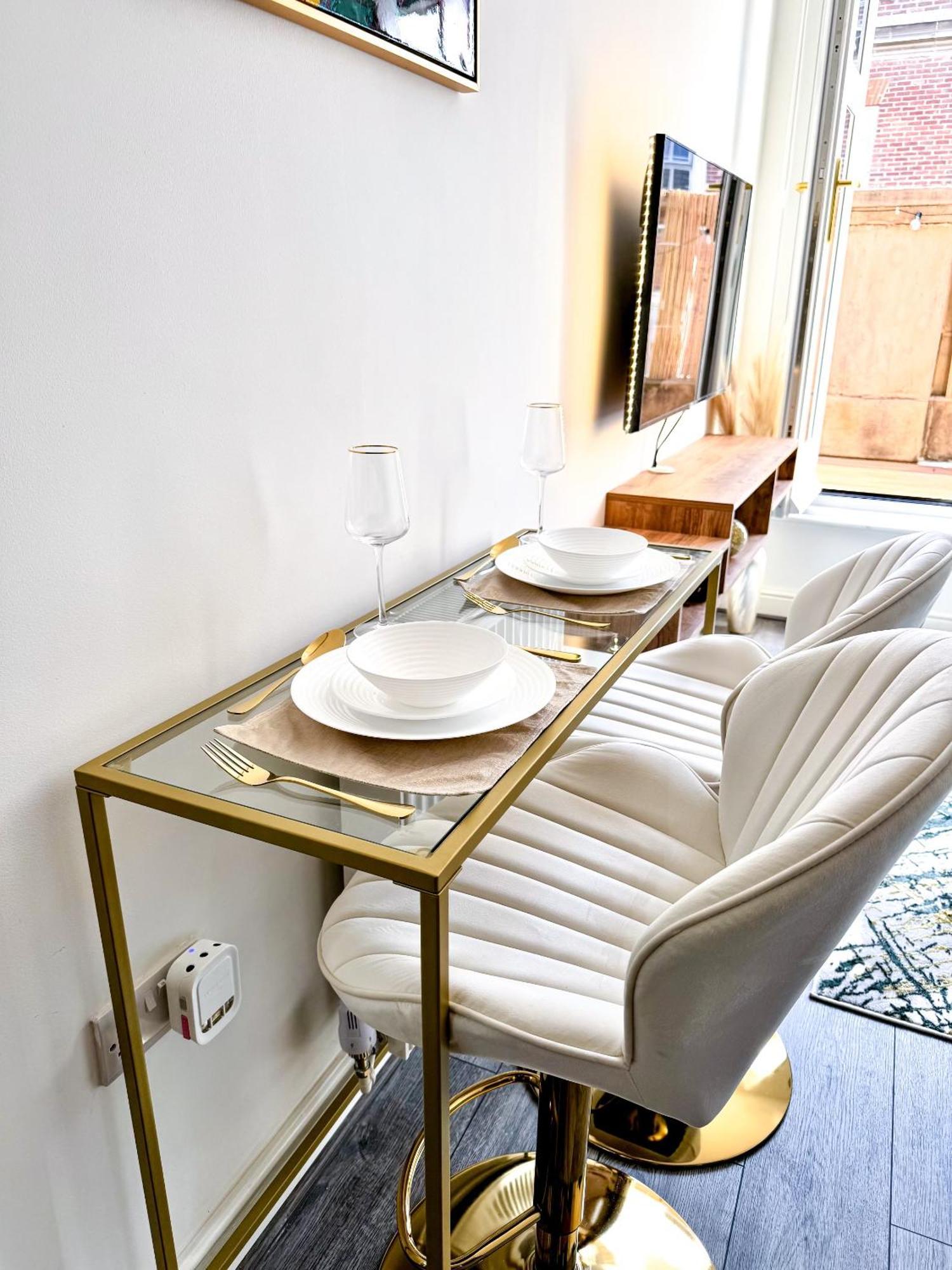 The Luxe Haven - Apartment Nottingham City Centre Esterno foto